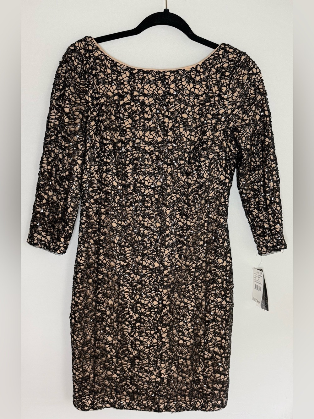 Aqua Dresses, Knit Sequined Long Sleeve Sheath dress • NWT • Women’s 8